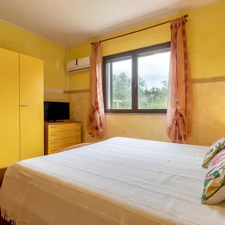 Casa Vacanza Baratz 2 Séjour à la ferme *